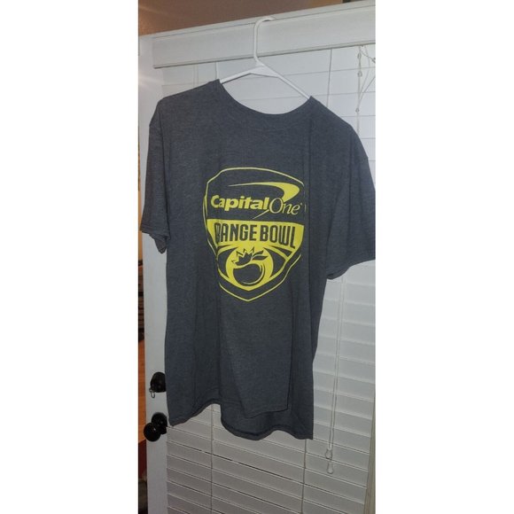 CAPITAL ONE ORANGE BOWL t shirt preowned XL - Picture 2 of 12